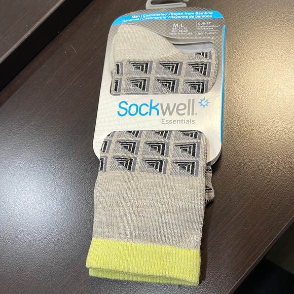 Sockwell men’s Cubist merino wool socks in barley - Picture 1 of 8